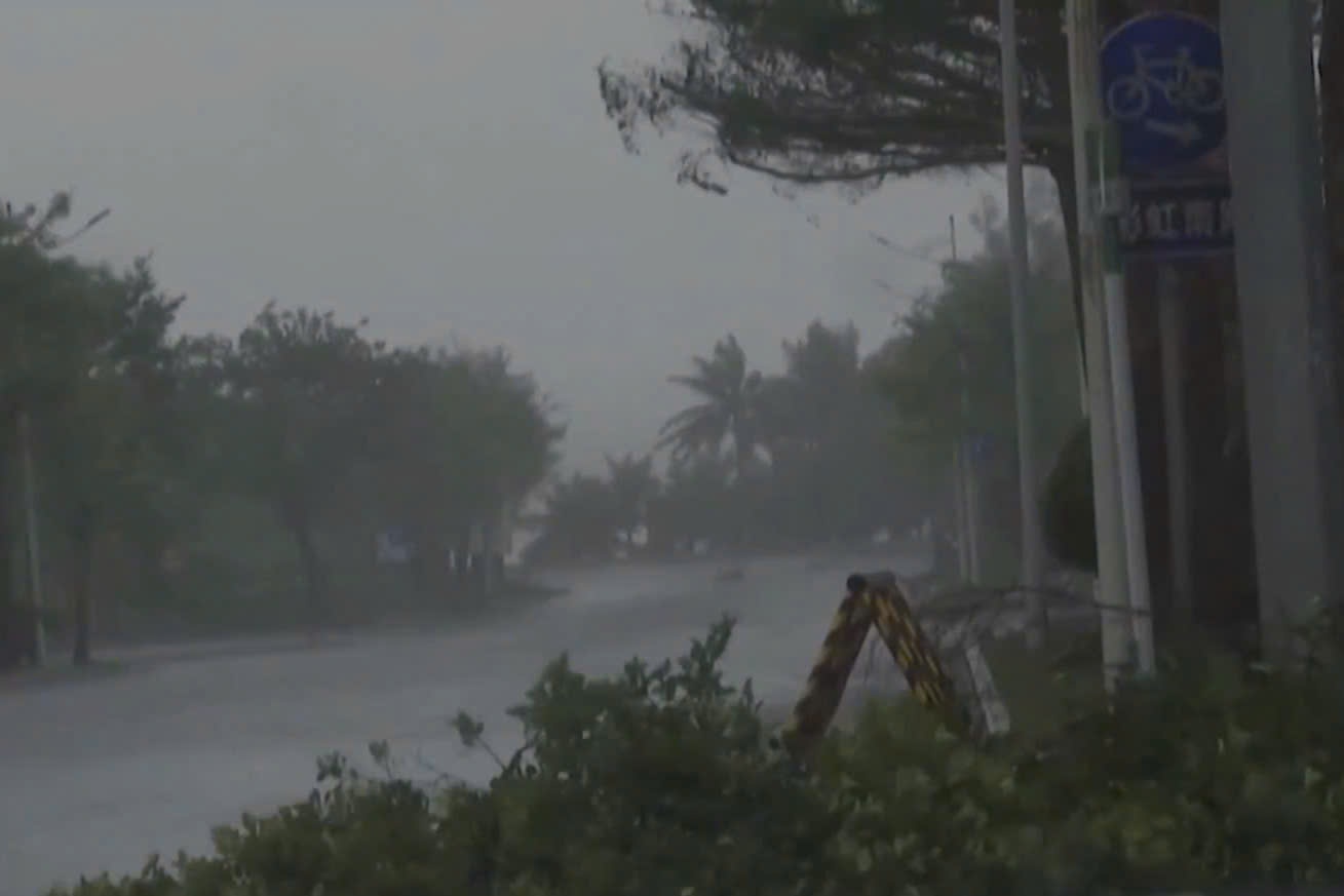 Scenes on Hainan Island, China when super typhoon Yagi made landfall. Photo: Cut from video broadcast by China's state broadcaster CCTV