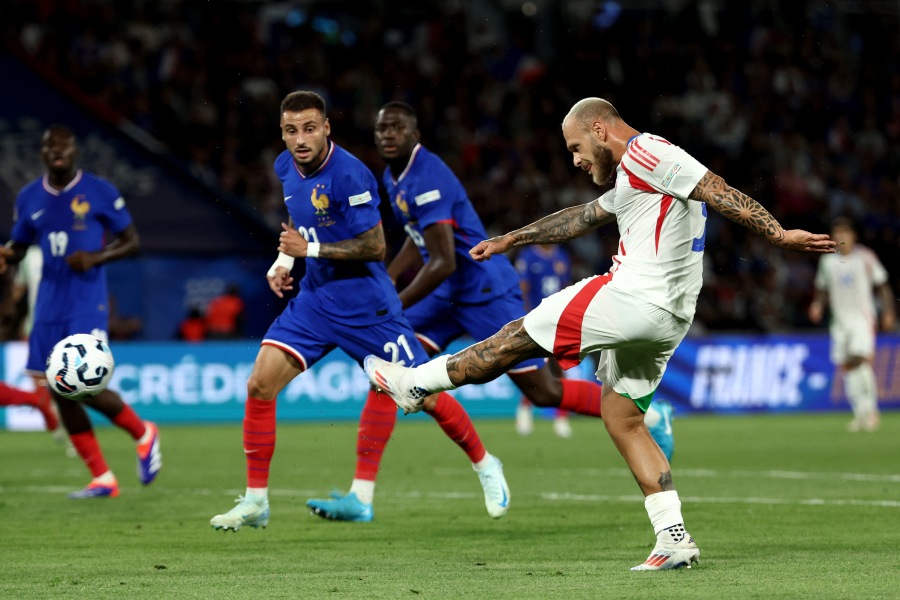 Federico Dimarco scored a beautiful goal to help Italy win 3-1. Photo: UEFA