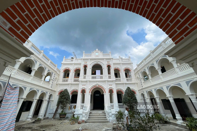 24h Life: Over the past 100 long years, the project has been a historical witness to the ups and downs of Lao Cai. Photo: Dinh Dai