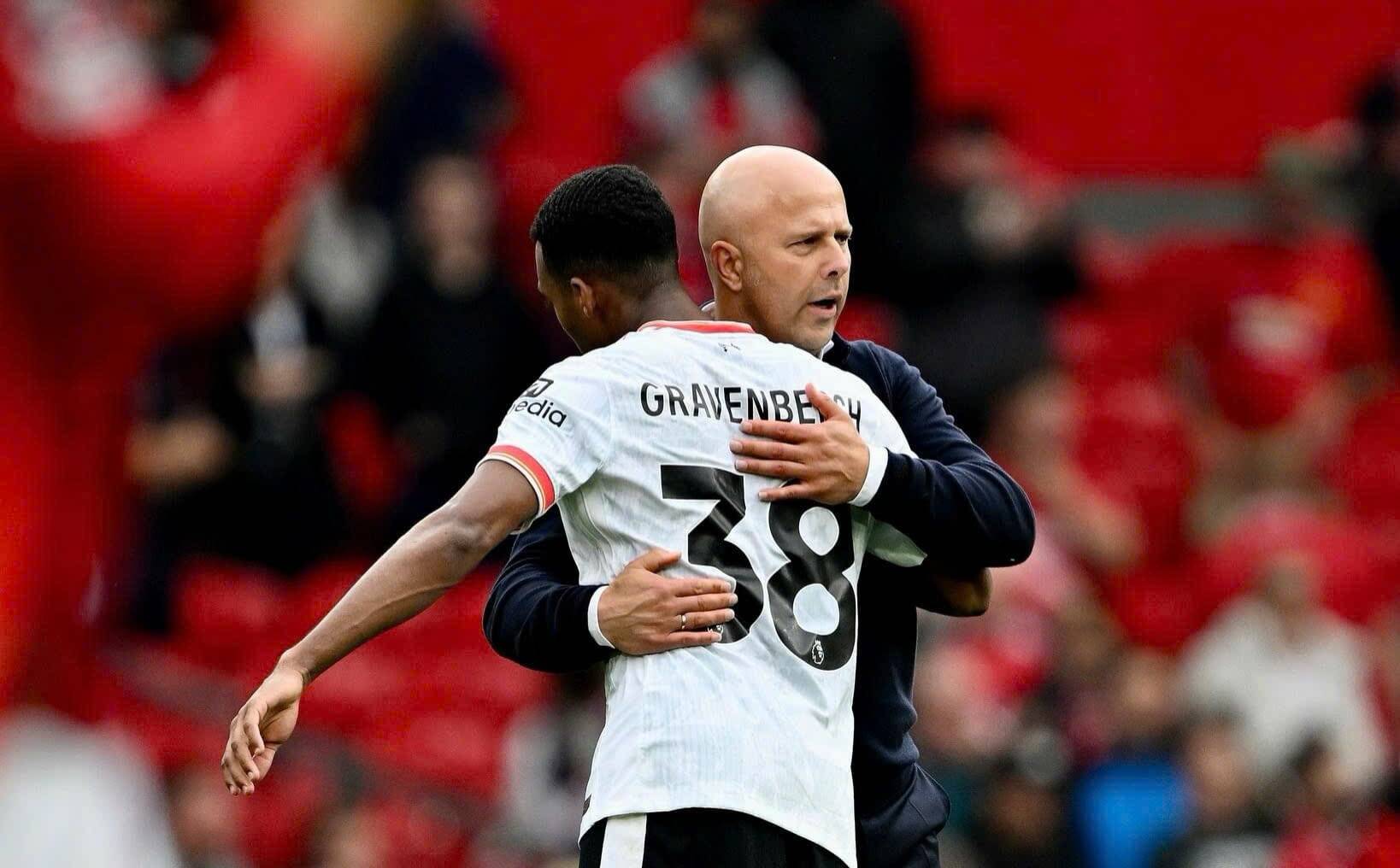 Arne Slot đang biết cách phát huy khả năng của Ryan Gravenberch.  Ảnh: LFC 