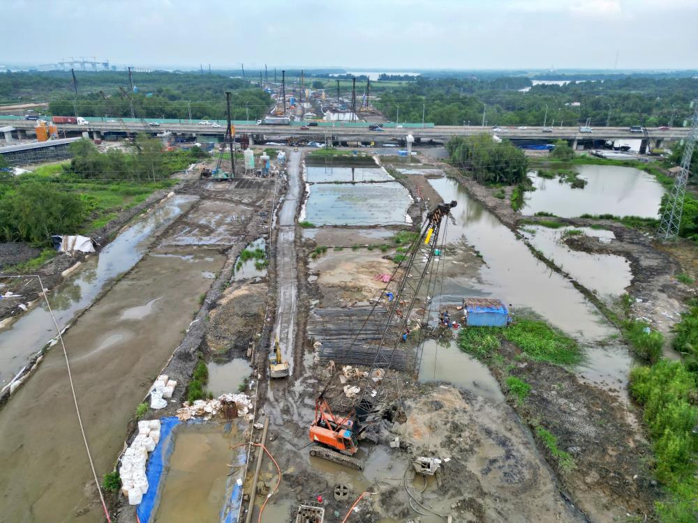 This is a key traffic project with multi-dimensional impacts on the economy and society of Ho Chi Minh City and neighboring provinces, so Ho Chi Minh City is paying special attention to speeding up its progress.