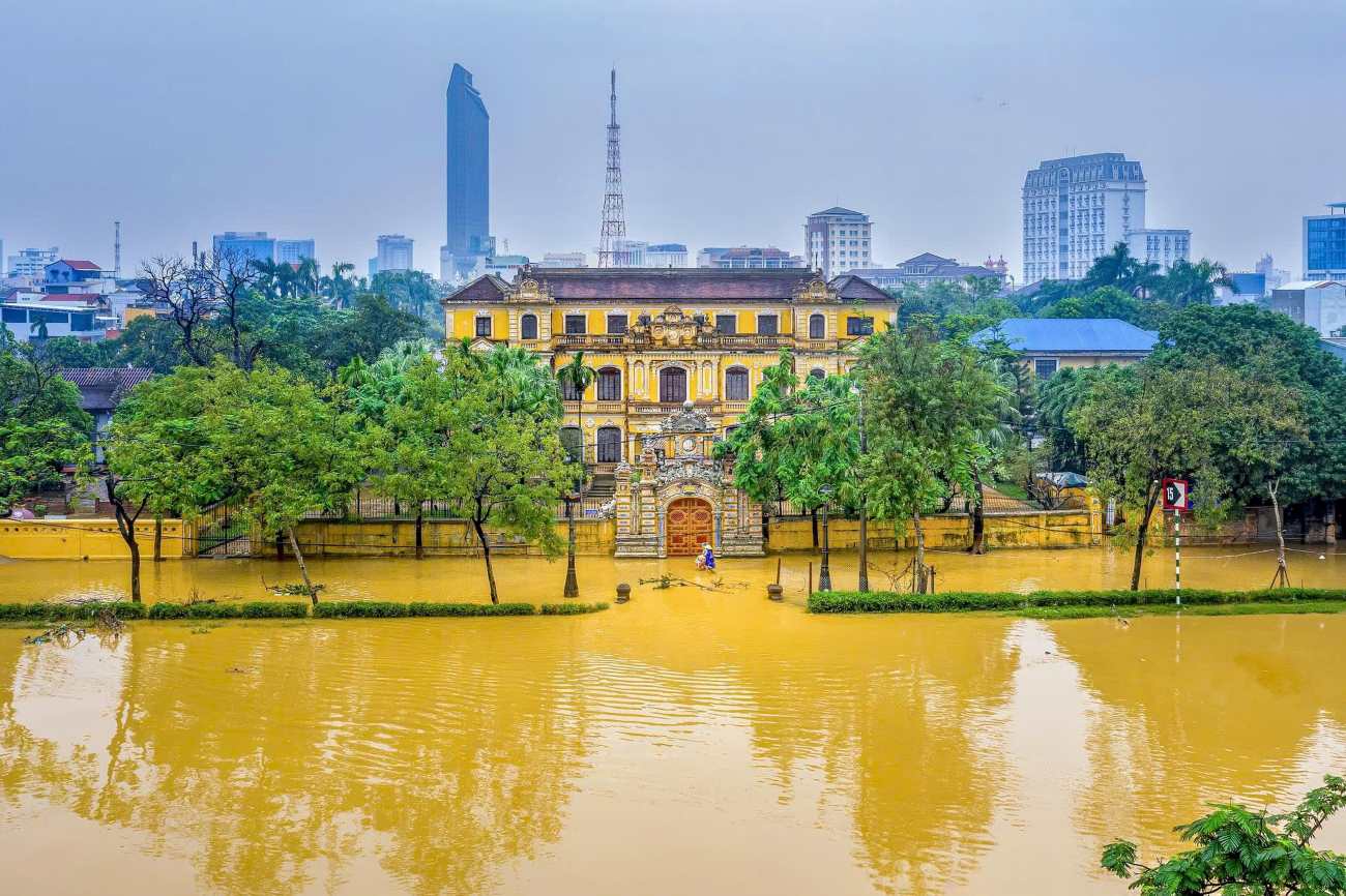 Cung An Định (TP Huế) mùa mưa lũ. Ảnh: Nguyễn Phong
