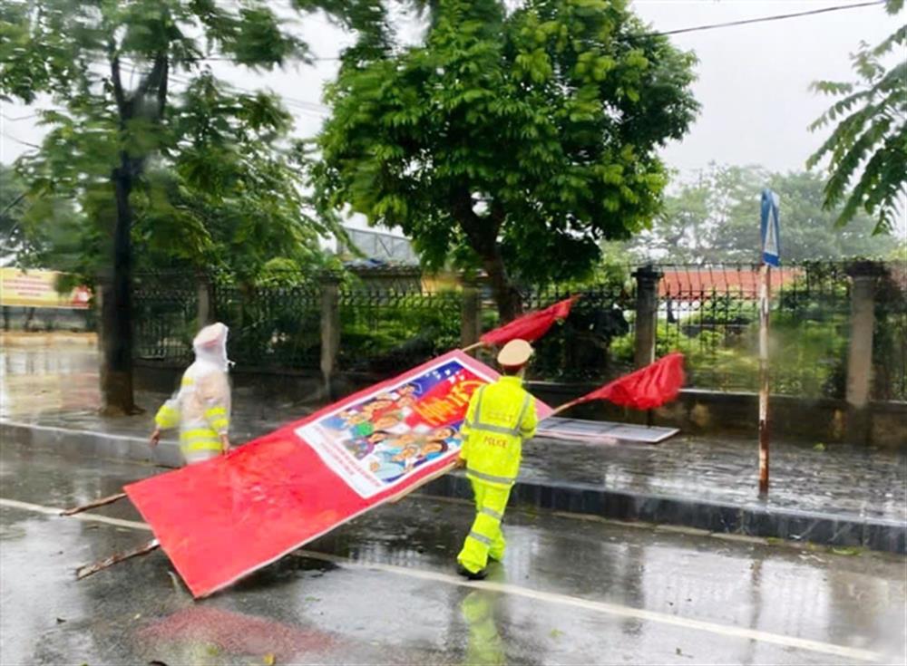 Traffic police on duty on roads in Ninh Binh. Photo: Ministry of Public Security