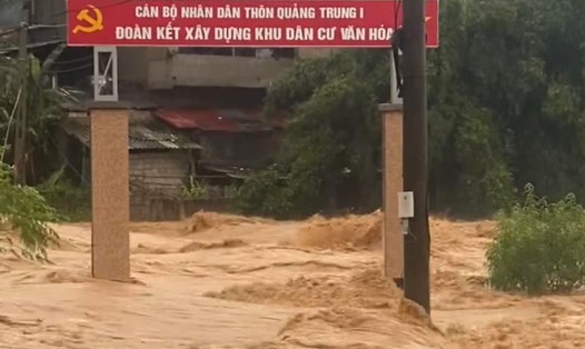 Bão tan nhưng lũ tại Lạng Sơn, Cao Bằng lên nhanh chưa từng thấy. Ảnh: Người dân cung cấp.