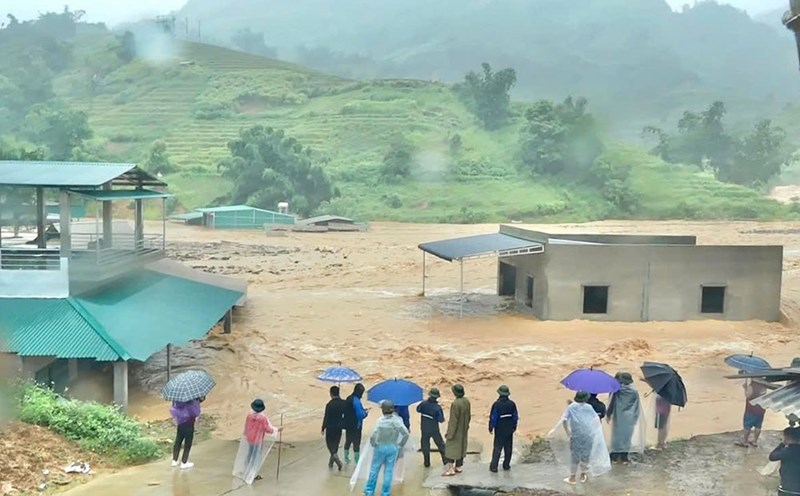 Ảnh hưởng của bão số 3 Yagi, lũ về lúc 2 giờ đêm 8.9 khiến nhiều hộ dân ở vùng cao Yên Bái bị ngập lụt. Ảnh: Người dân cung cấp