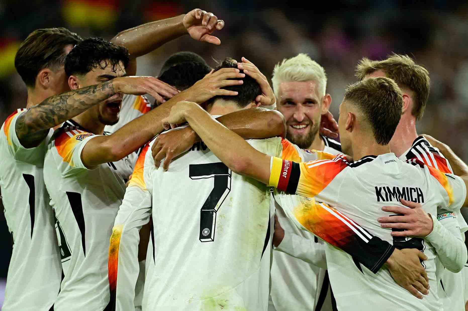 Đội tuyển Đức đang trình làng lối đá giàu sức sống. Ảnh: AFP