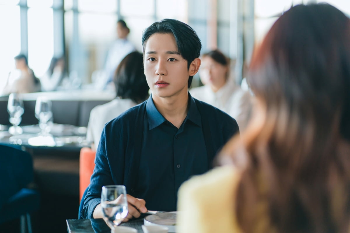 Vai diễn của Jung Hae In bị phản ứng. Ảnh: Nhà sản xuất