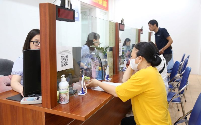 The Ministry of Home Affairs provides information on salaries and allowances of people who used to hold commune-level leadership positions. Illustration photo: Hanh Ha