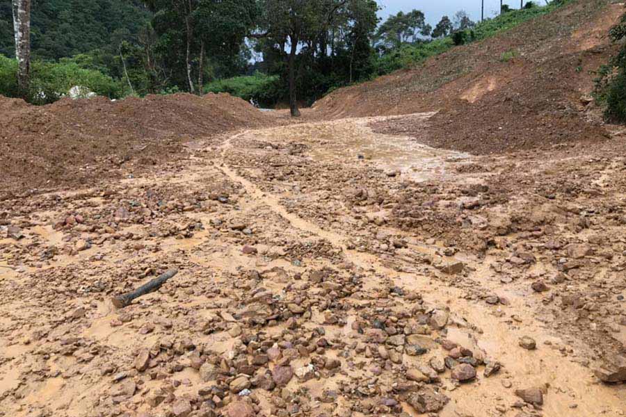 Landslide on National Highway 279, through Na U commune, Dien Bien district, Dien Bien province.