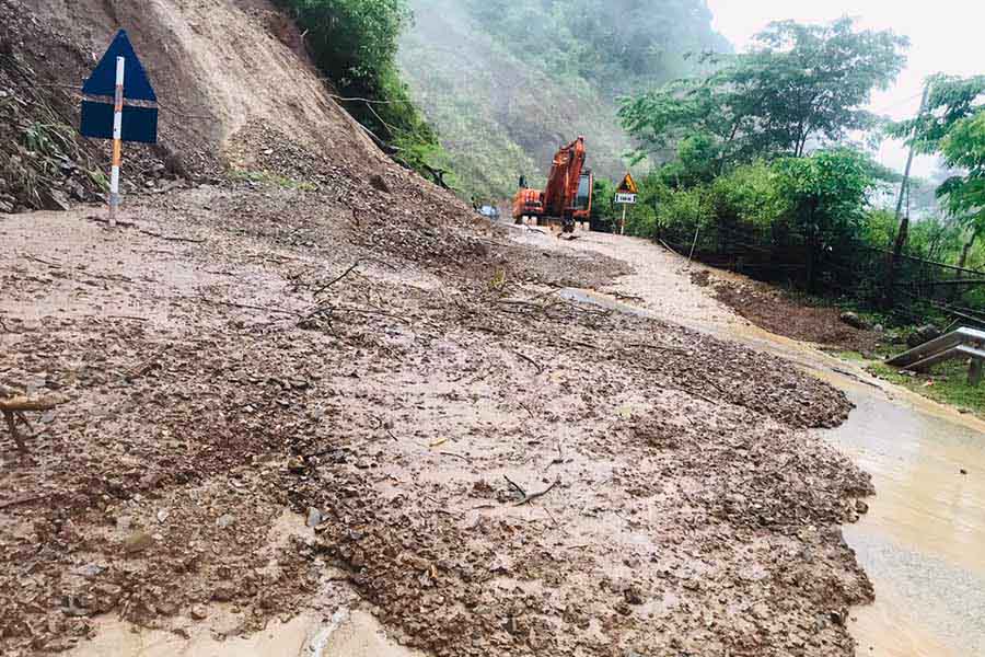 Landslide point in Huoi Leng commune, Muong Cha district, Dien Bien province.