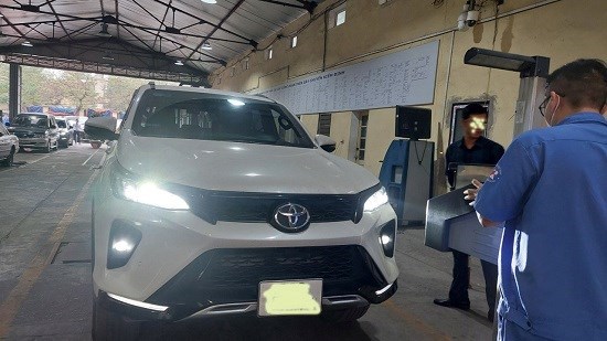 Đề xuất quy chuẩn đăng kiểm đèn xe ôtô từ 2025