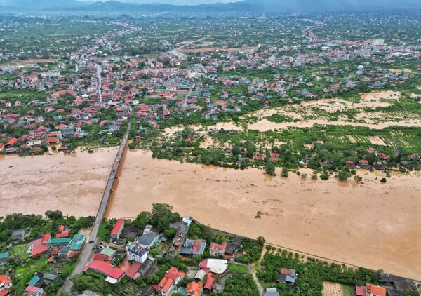 Floods on the Thuong and Luc Nam rivers in Bac Giang have now exceeded alert level 3. Photo: Van Truong