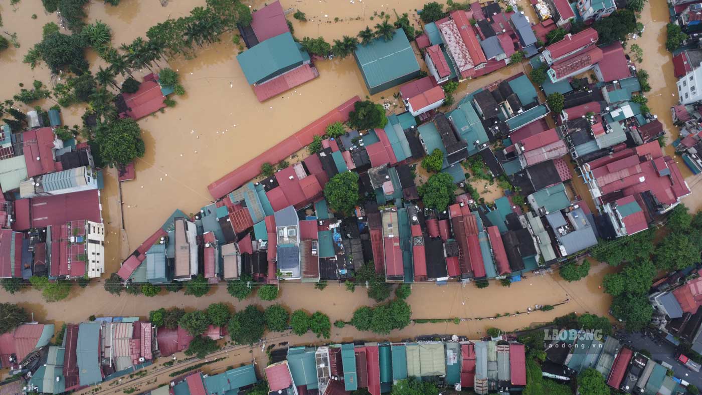 The entire Thanh Nien route has cut off the power grid to ensure safety.