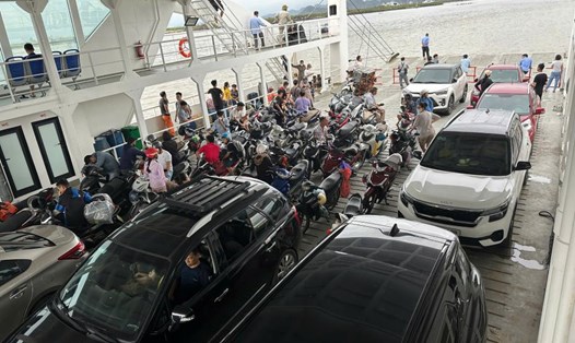 Hải Phòng khôi phục lại tuyến phà ra đảo Cát Bà. Ảnh: Hoàng Khôi