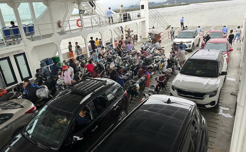 Hải Phòng khôi phục lại tuyến phà ra đảo Cát Bà. Ảnh: Hoàng Khôi