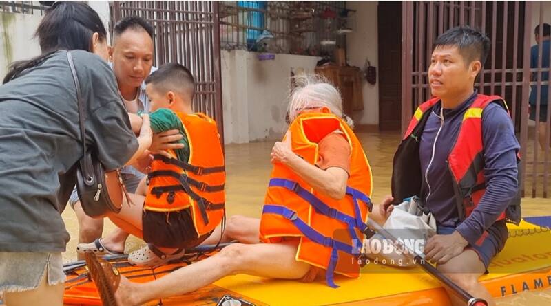 TP Thái Nguyên vẫn tiếp tục ngập sâu. Ảnh: Lam Thanh