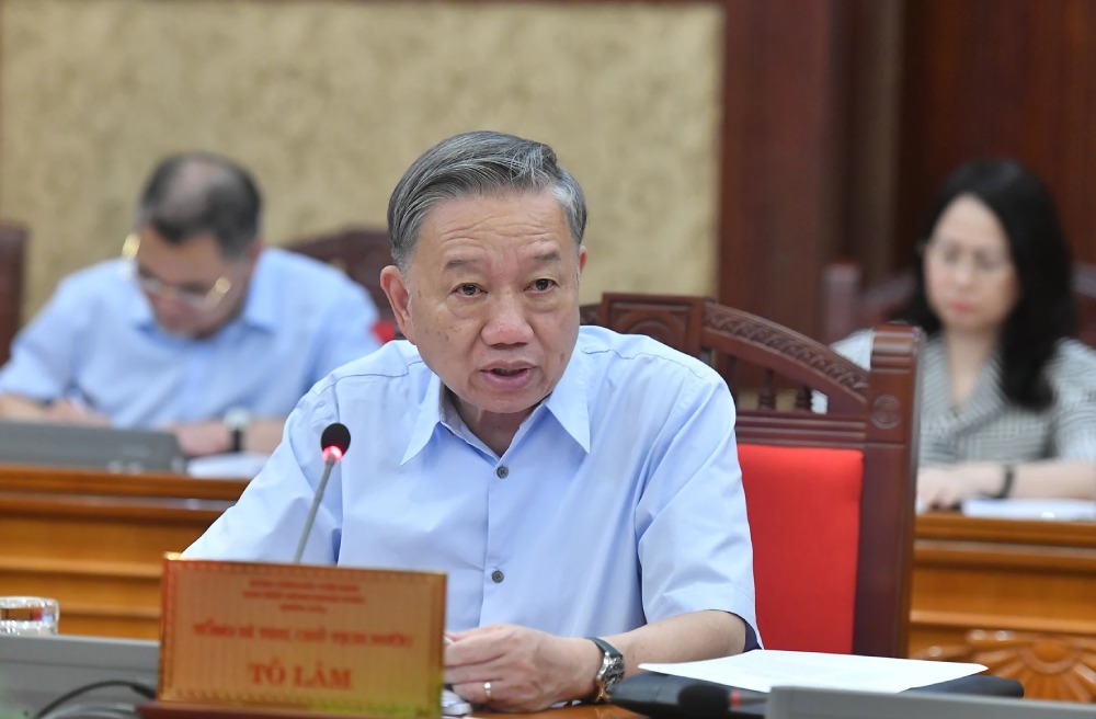 Tổng Bí thư, Chủ tịch nước Tô Lâm chủ trì họp Bộ Chính trị về chỉ đạo công tác khắc phục hậu quả bão số 3. Ảnh: Đăng Khoa/Báo Nhân Dân