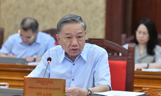 Tổng Bí thư, Chủ tịch nước Tô Lâm chủ trì họp Bộ Chính trị về chỉ đạo công tác khắc phục hậu quả bão số 3. Ảnh: Đăng Khoa/Báo Nhân Dân