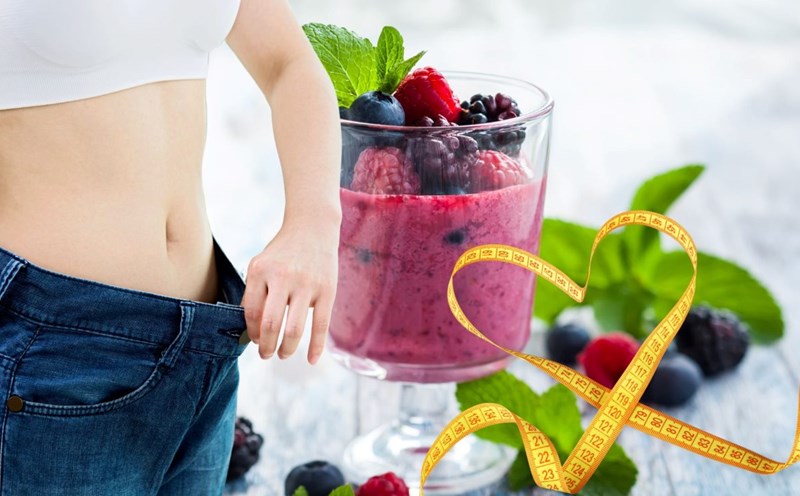 Sinh tố 3 loại quả mọng giàu protein giúp giảm cân hiệu quả. Đồ họa: Thanh Thanh