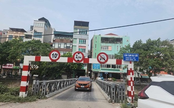 Hà Nội đề nghị cấm phương tiện qua cầu yếu