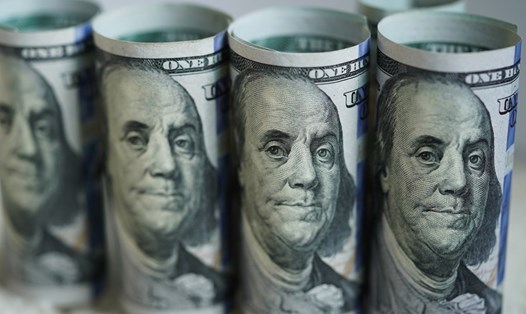 Ngân hàng Saxo dự báo đồng USD sẽ suy yếu trong năm 2025. Ảnh: Xinhua