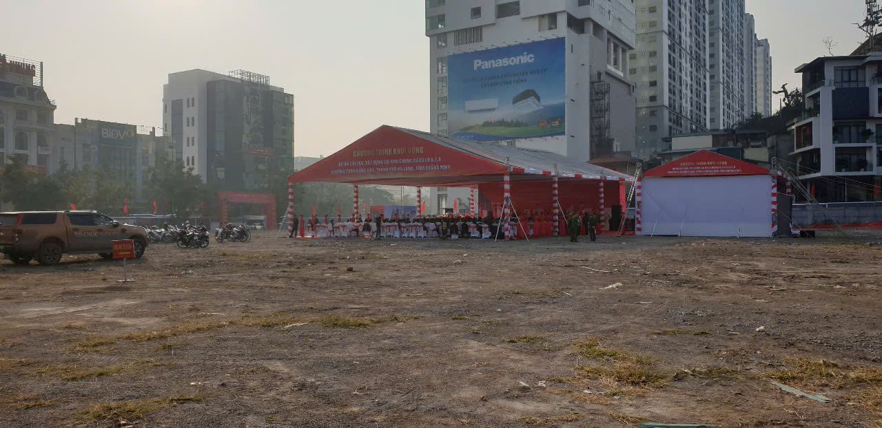 The apartment building has a prime location, located in the center of Ha Long. Photo: Nguyen Hung