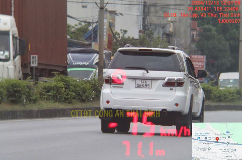 The image of a car with license plate 14A - 565.55 violating the speed limit was recorded by a camera. Photo: Thai Binh Provincial Police