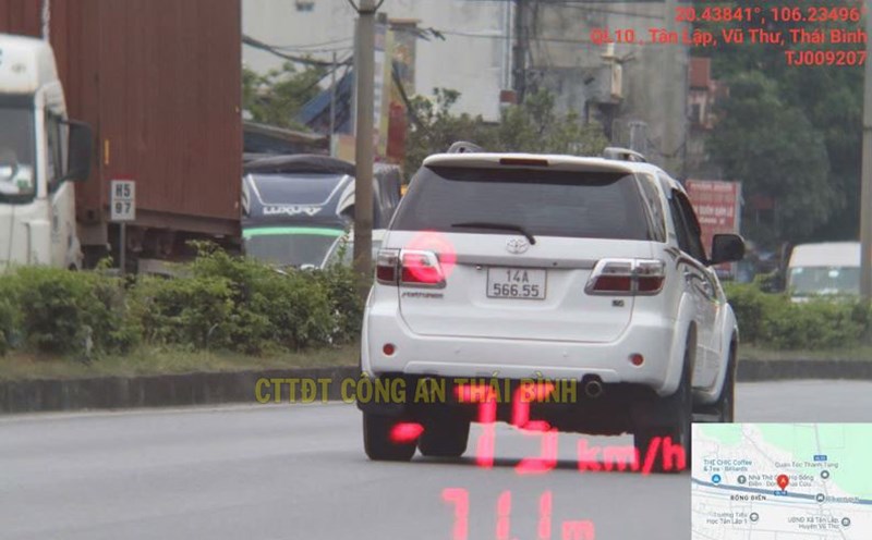 The image of a car with license plate 14A - 565.55 violating the speed limit was recorded by a camera. Photo: Thai Binh Provincial Police