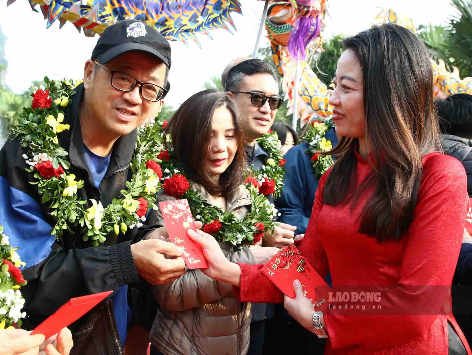 International tourists are excited to be the first to visit Phong Nha - Ke Bang National Park. Photo: CONG SANG