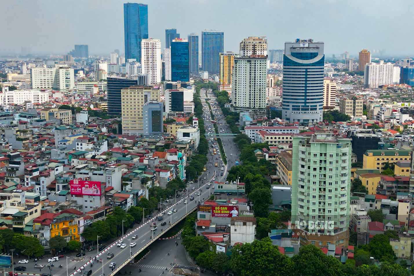 For the first time, Hanoi's budget revenue exceeded 500,000 billion VND. Photo: Tung Giang