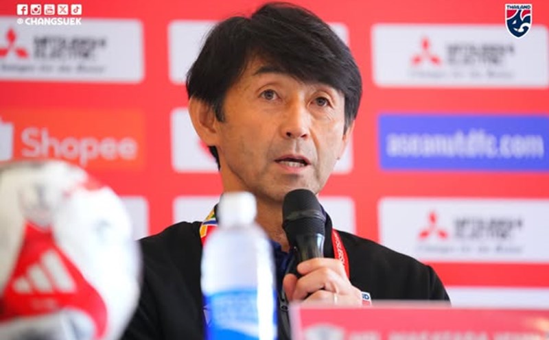 Coach Masatada Ishii of the Thai team attended a press conference at noon on January 1, 2025. Photo: Changsuek