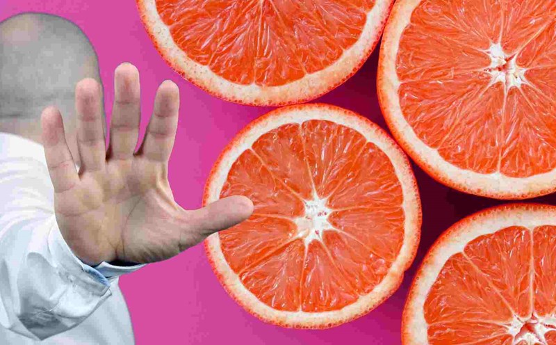 Some people should not eat grapefruit before going to bed. Graphics: Ha May