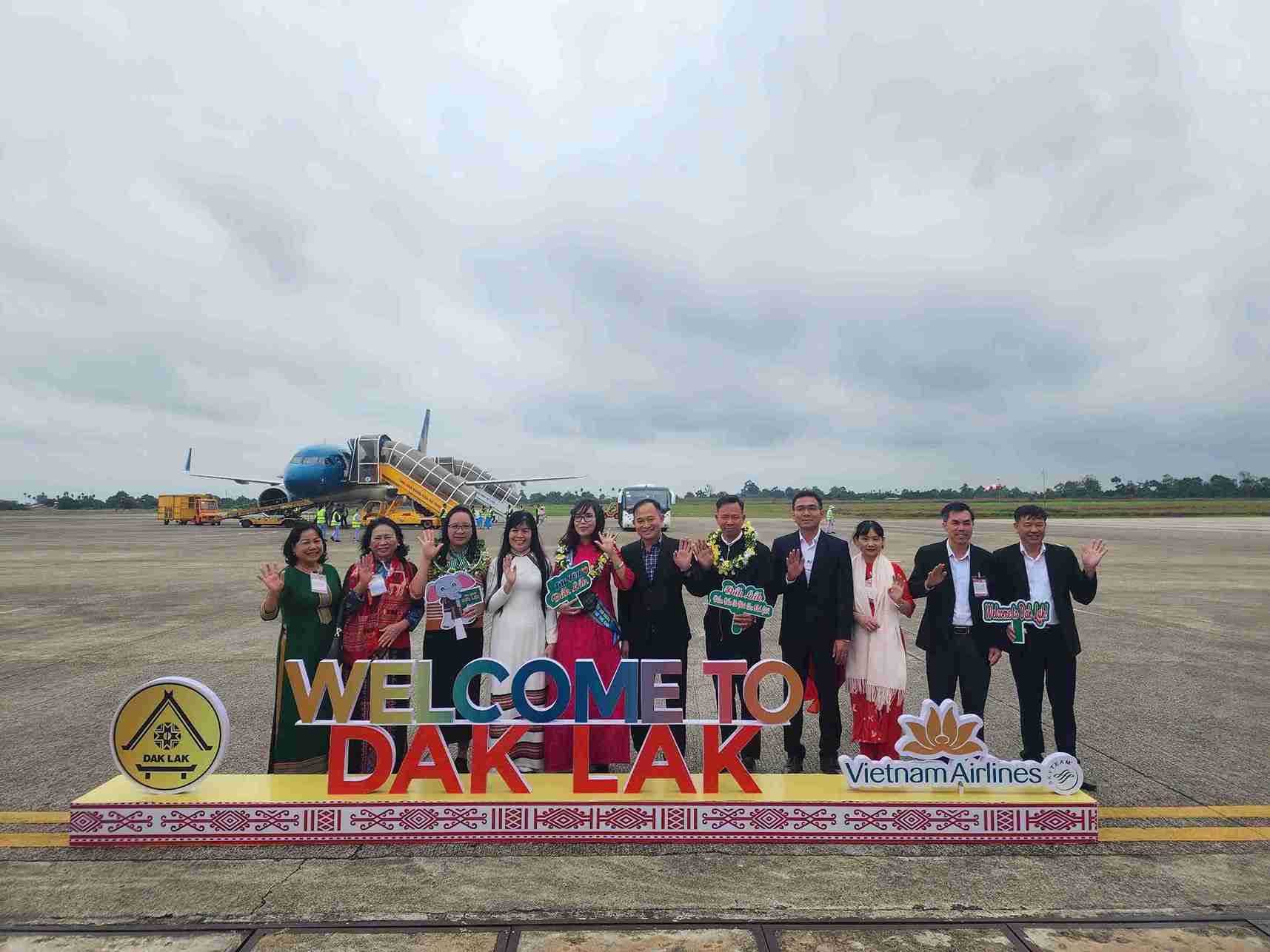 The first group of tourists will arrive in Dak Lak province by air in 2025. Photo: Bao Trung