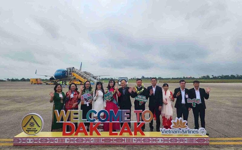 The first group of tourists will arrive in Dak Lak province by air in 2025. Photo: Bao Trung