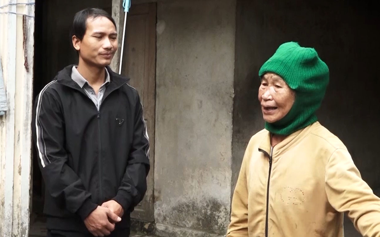 Ba Ho Thi Phuong tru xa Tra Phong, huyen Tra Bong tung phai song trong canh lo so vi bi dan lang nghi co do doc. Nho duoc chinh quyen va cong an vao cuoc kip thoi tuyen truyen giai thich nen ba da duoc minh oan. Anh: Vien Nguyen