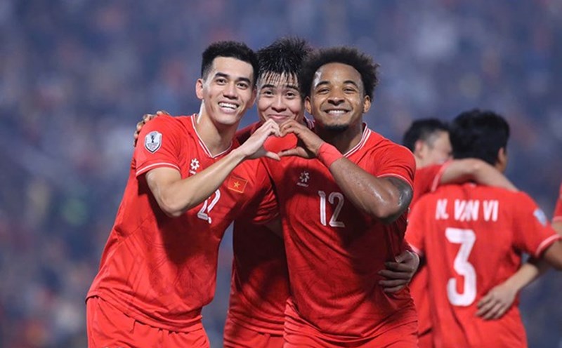 Fans are looking forward to seeing striker pair Tien Linh - Xuan Son starting together in the match against Thailand. Photo: Minh Dan