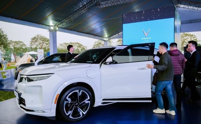 Customers who buy VinFast and register for Hanoi license plates will receive 70 million VND in support. Photo: VinFast.