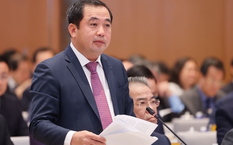 Hai Duong Provincial Party Secretary Tran Duc Thang informed about the arrangement and streamlining of the local apparatus. Photo: VGP