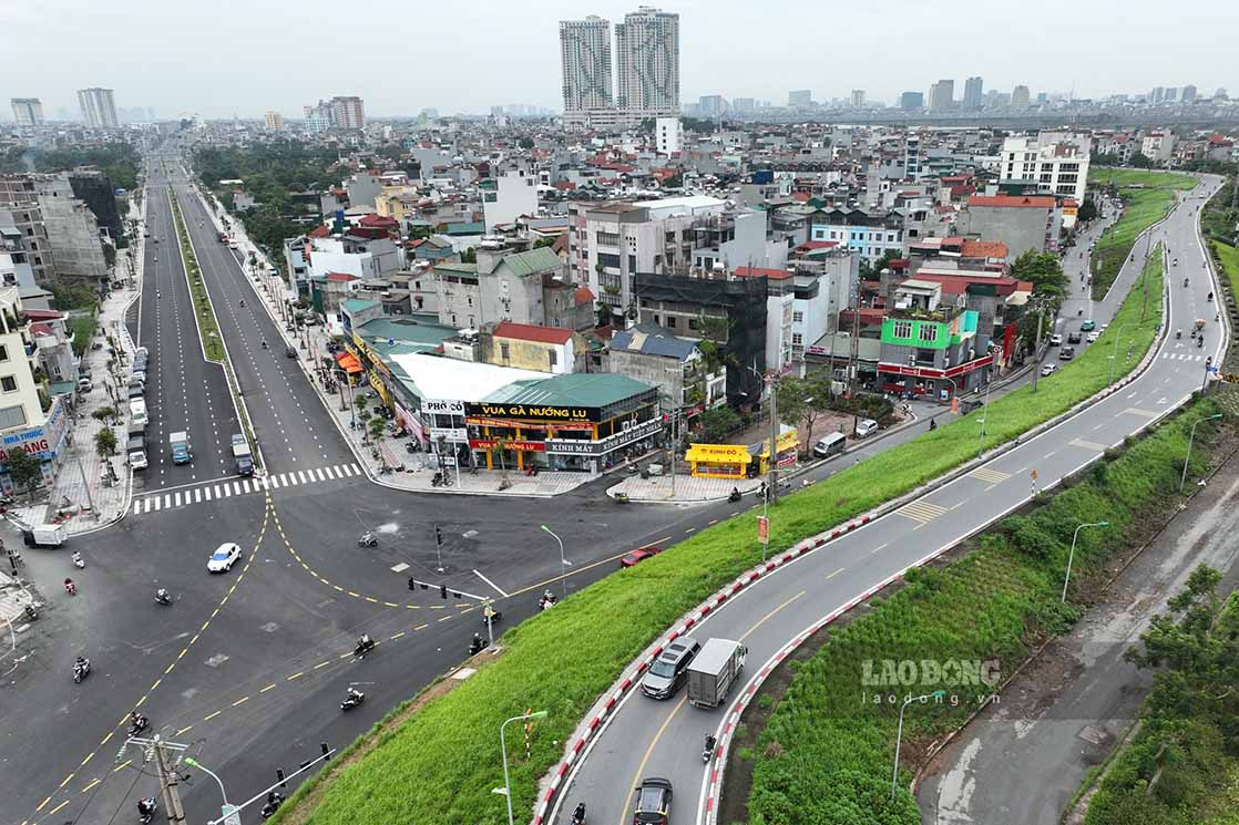 Ngay 5.10, tuyen duong 40m noi tu duong Nguyen Van Cu den het khu tai dinh cu Ngoc Thuy (quan Long Bien) duoc khanh thanh. Tuyen duong co chieu dai 1,5km, chieu rong 40m va duoc dau tu len toi 1.200 ti dong.