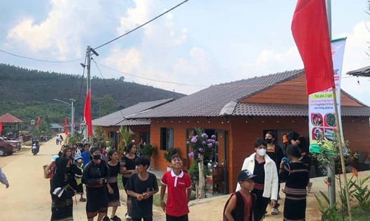 Một góc làng du lịch Tu Thó ở miền núi Kon Tum. Ảnh: Thanh Tuấn