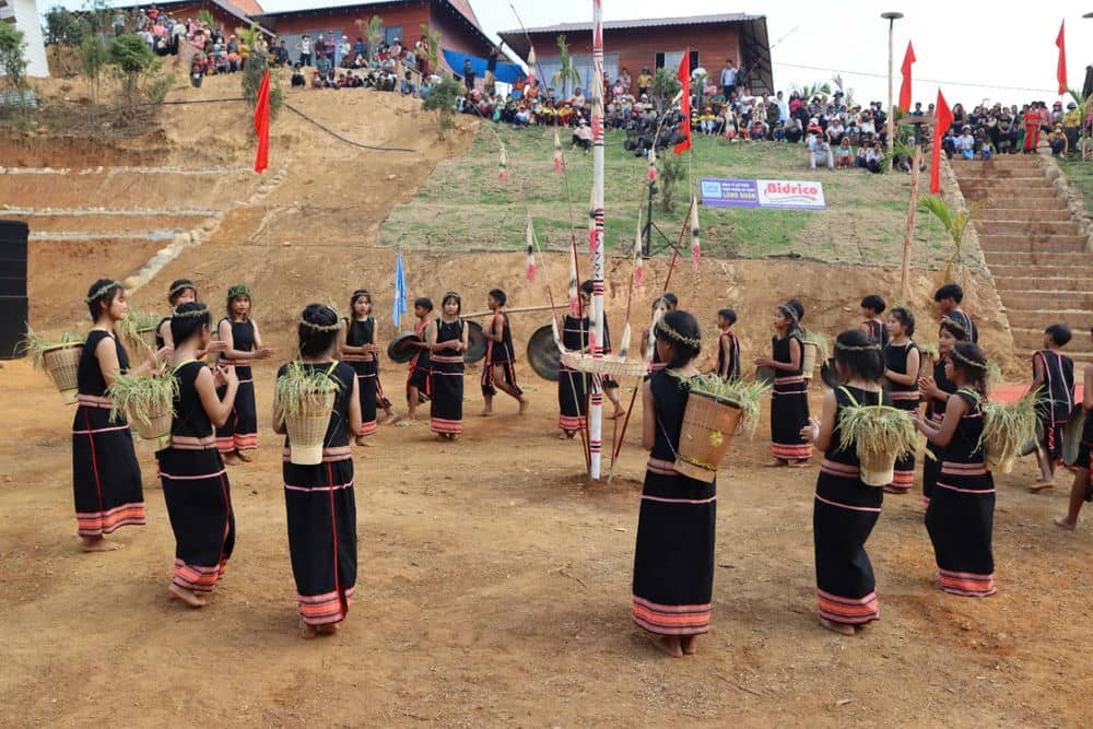 Van hoa ban dia truyen thong hap dan du khach kham pha. Anh: Thanh Tuan 