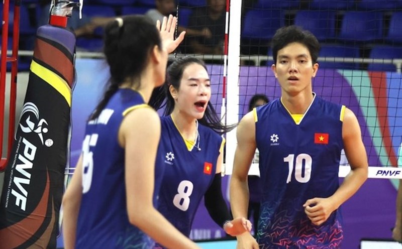 Bich Tuyen (No. 10) hopes to contribute to the Vietnamese women's volleyball team in tournaments in 2025. Photo: AVC
