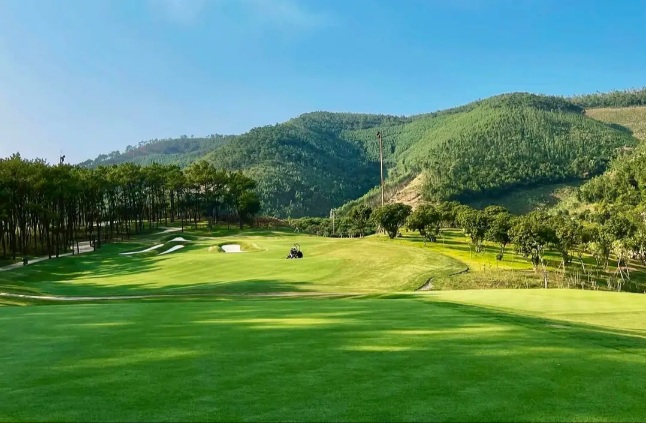 Silk Path Dong Trieu Golf Course. Photo: Thanh Tung