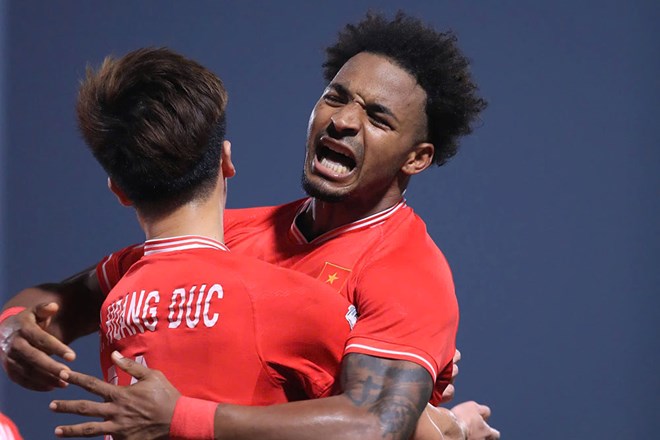 Striker Nguyen Xuan Son has been positively received by Vietnamese football fans. Photo: Minh Dan