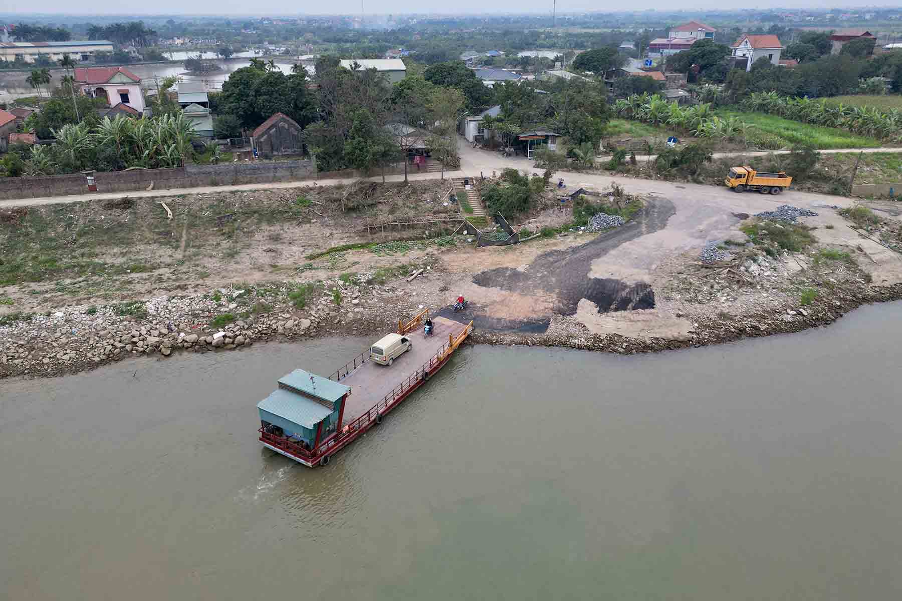 Bến