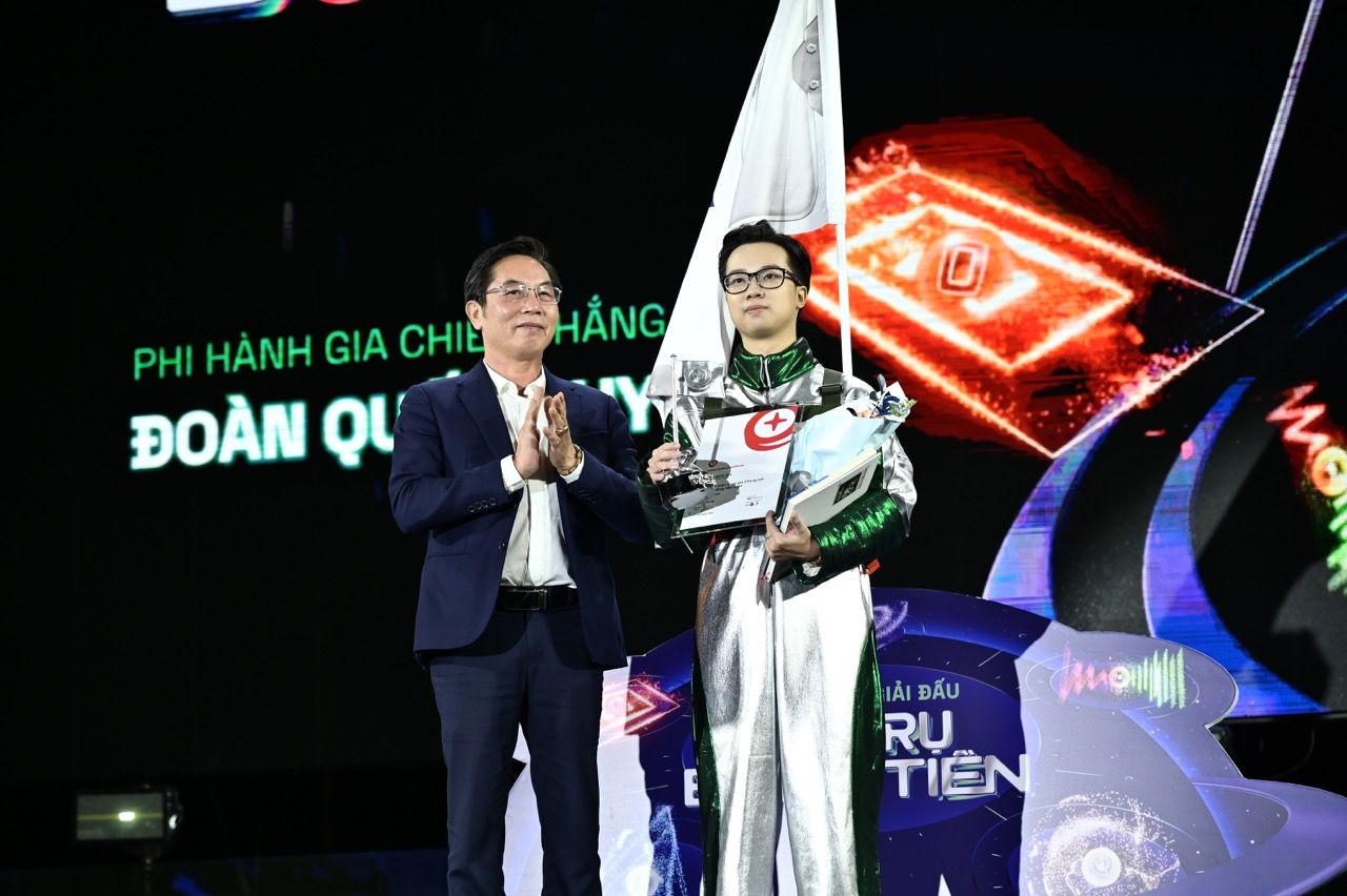 Doan Quoc Duy - VinUni University has excellently become the champion of The Moneyverse. Photo: Organizing Committee.