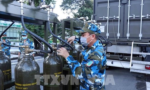 Quân nhân chuyên nghiệp được nhận thưởng khi có thành tích công tác đột xuất. Ảnh minh họa: TTXVN