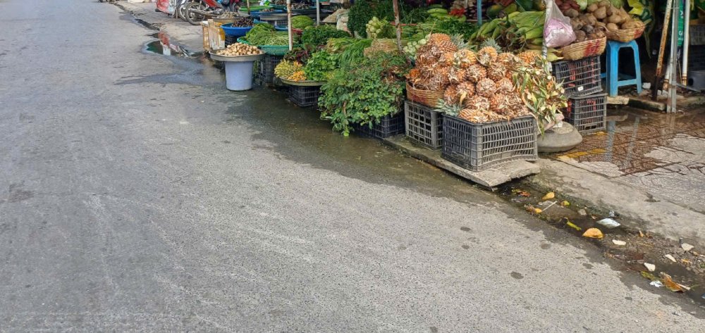 On the occasion of Lunar New Year, the demand for special foods increases. Photo: Xuan Nhi