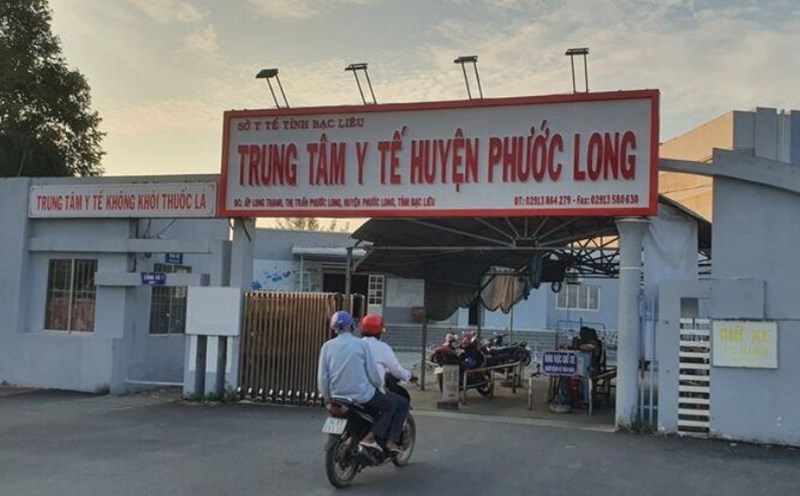 Phuoc Long District Medical Center, Bac Lieu Province has not paid salaries to medical staff for many months. Photo: Nhat Ho