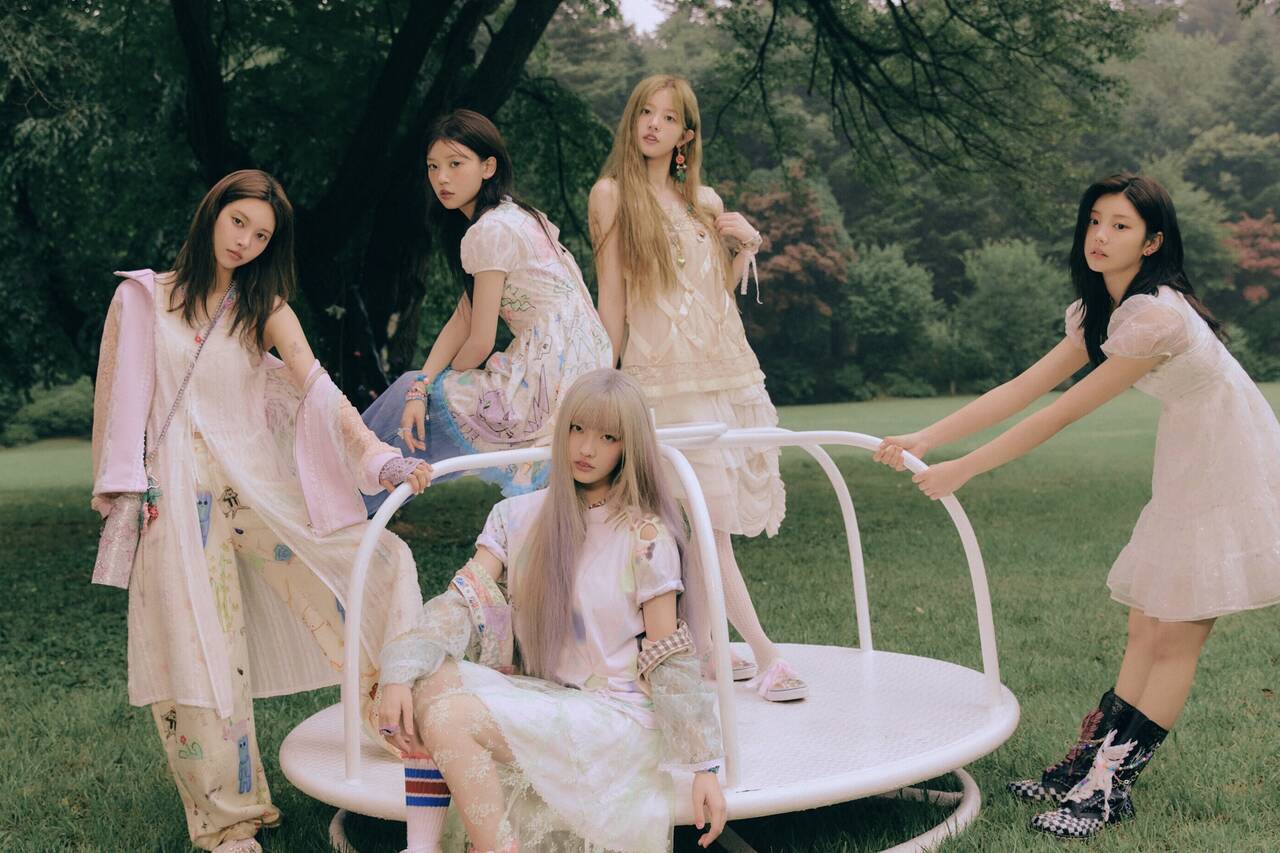 Kpop girl group ILLIT. Photo: HYBE